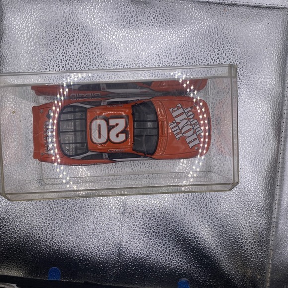 NASCAR 2000 1:24 Diecast Car Tony Stewart #20 Home Depot Collectible Edition - Picture 2 of 13